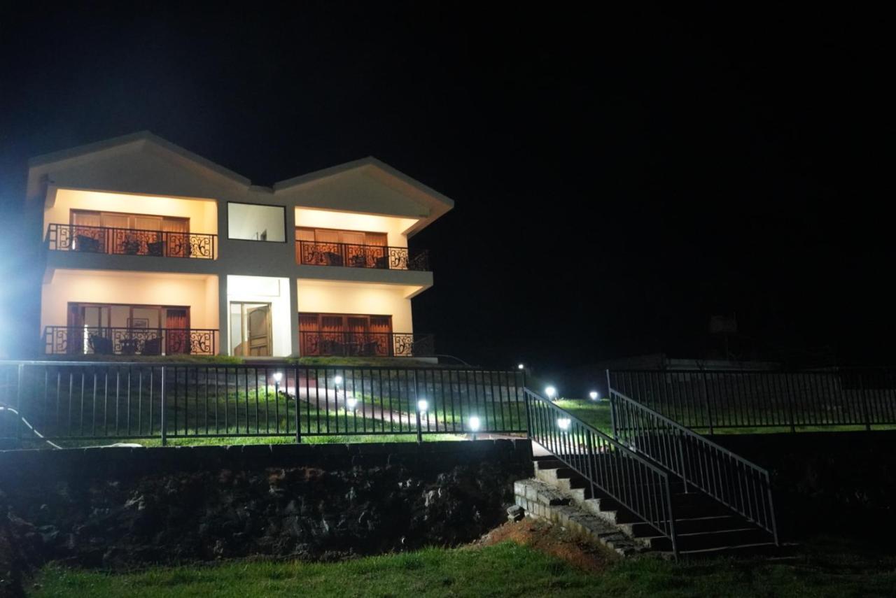 Acorn House Hotel อูตี ภายนอก รูปภาพ